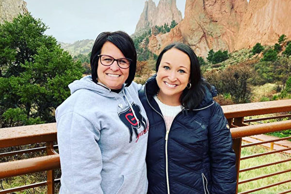 生命奇蹟：雙胞胎流產倖存者講述自己的故事