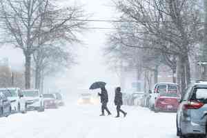 美國東岸地區發預警 緊急應對強風暴襲擊