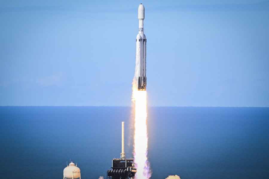 SpaceX獵鷹9號火箭出故障 危及20顆搭載的衛星