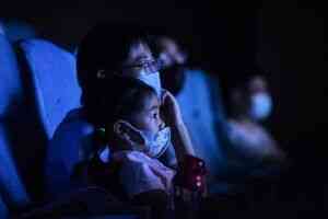 「十一」檔電影票房遇冷 平均票價創五年新低