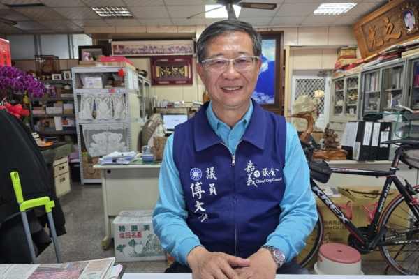 台灣嘉義市議員向李洪志大師表達新春祝福