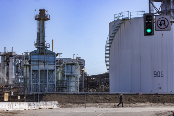 OPEC+再次大幅增產 以爭奪石油市場份額