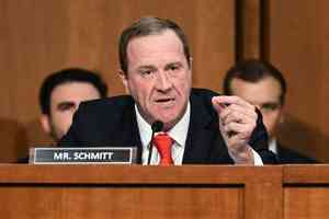 因疫情起訴中共瞞疫遭反訴 美參議員反擊