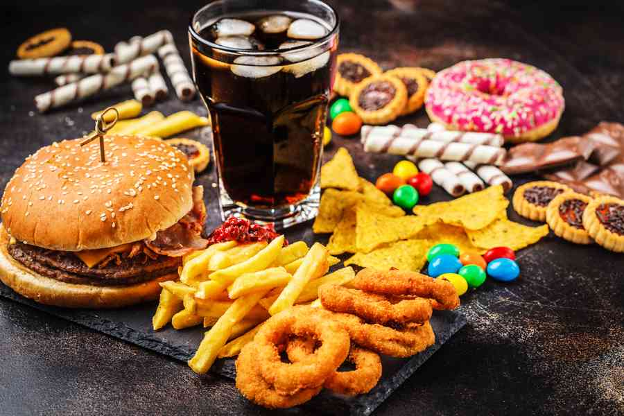 新發現：垃圾食物不僅傷身 還迅速破壞記憶力