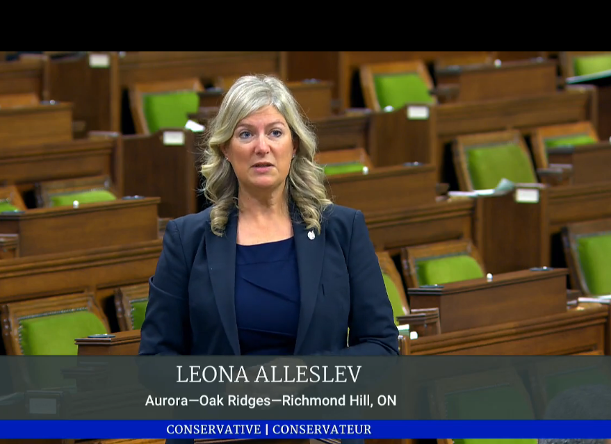 加拿大國會議員阿萊斯里夫（Leona Alleslev）女士2020年11月17日在國會發言時，強調必須改變對華政策以應對中共威脅。（網絡截圖）