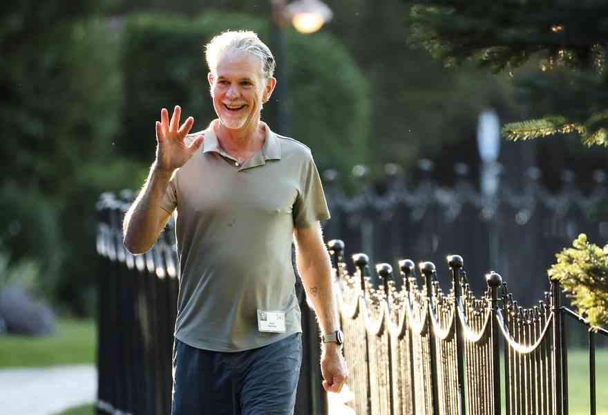 Netflix創辦人哈斯廷斯將離職 股價重挫