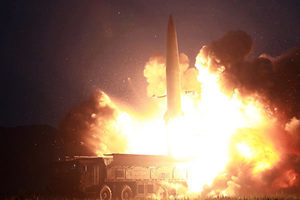 北韓發射兩枚導彈當天 高級將領訪華