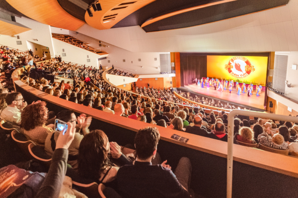 神韻西班牙27場全爆滿 70多位政要盛讚