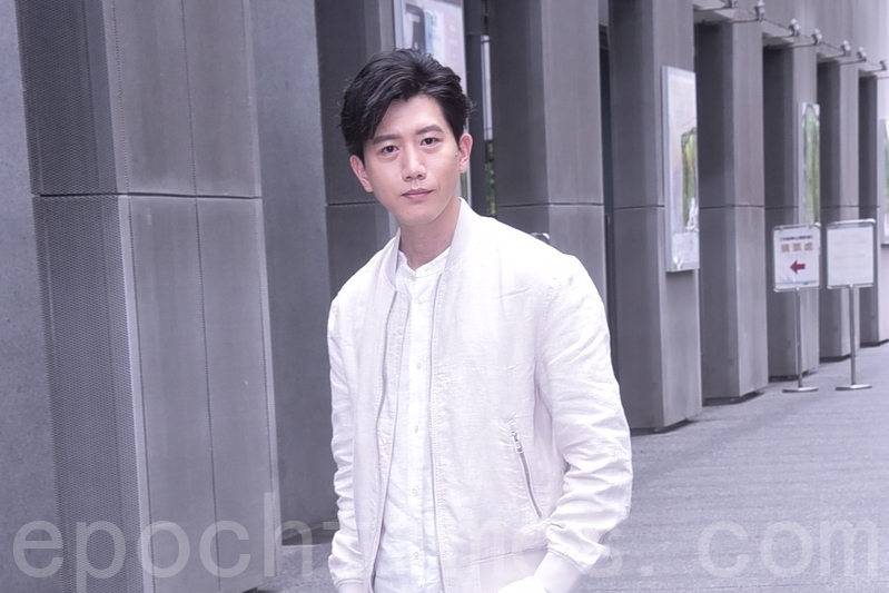 莫子儀轉發帖文悼「六四」 網讚：有勇氣藝人