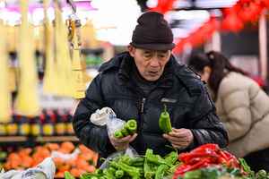 中國消費低迷重創經濟 GDP增長連三年輸美國