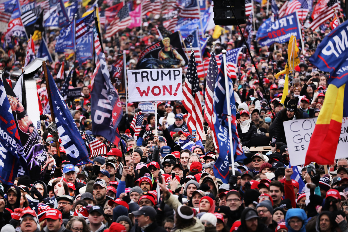 2021年1月6日，來自各地的特朗普支持者湧進華府，集會現場人山人海。（Spencer Platt/Getty Images）