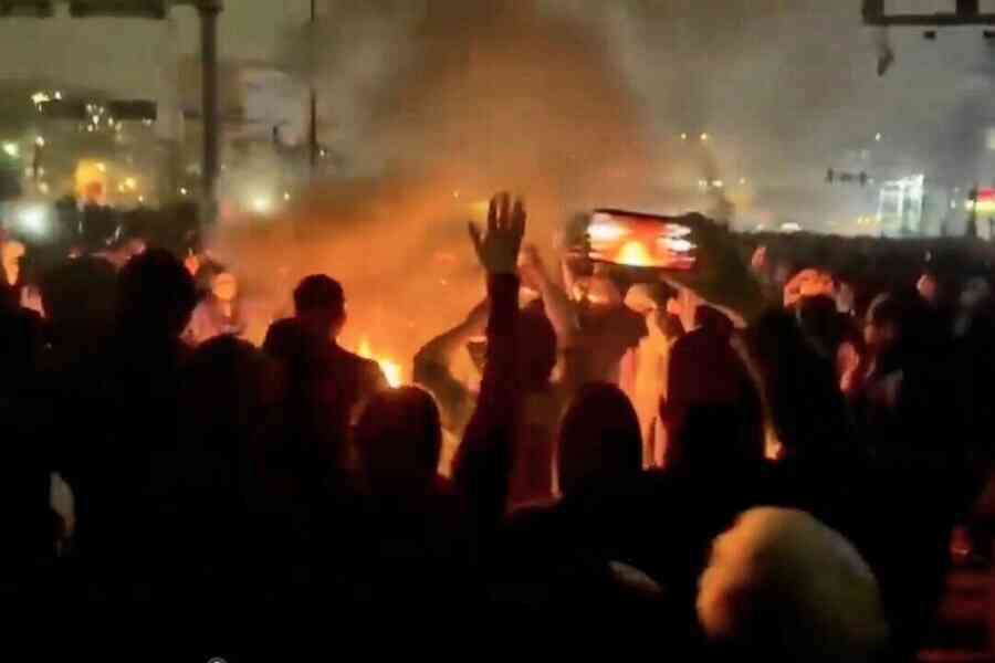 【名家專欄】推翻伊朗獨裁政權正當其時