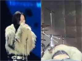 知名女歌手于文文貴州演唱會上暈倒送醫