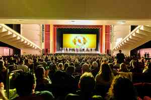 神韻蒞臨密爾沃基 美國官員讚演出帶來希望