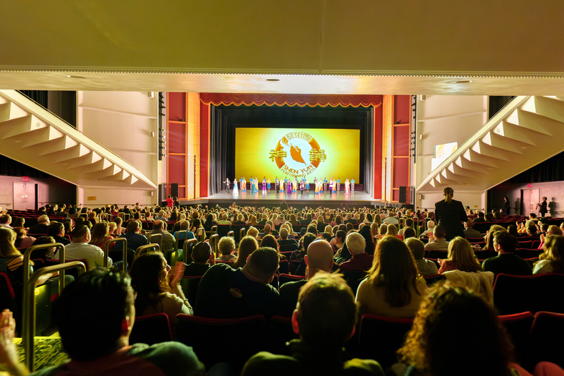神韻蒞臨密爾沃基 美國官員讚演出帶來希望