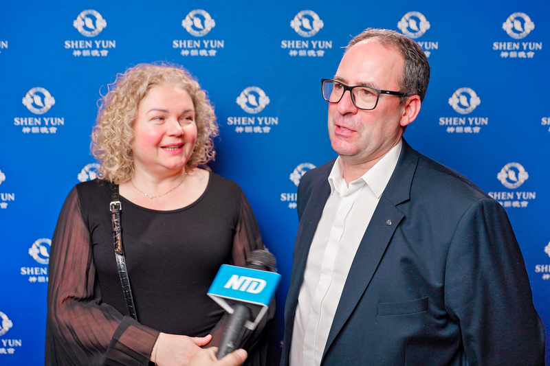 波蘭政府官員觀神韻 感受與創世主的連結