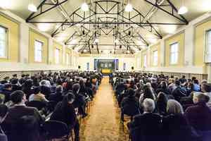 修煉法輪大法 德國人找到內心平靜