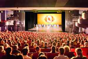 神韻德國不來梅首場爆滿 精英：人應回歸感恩