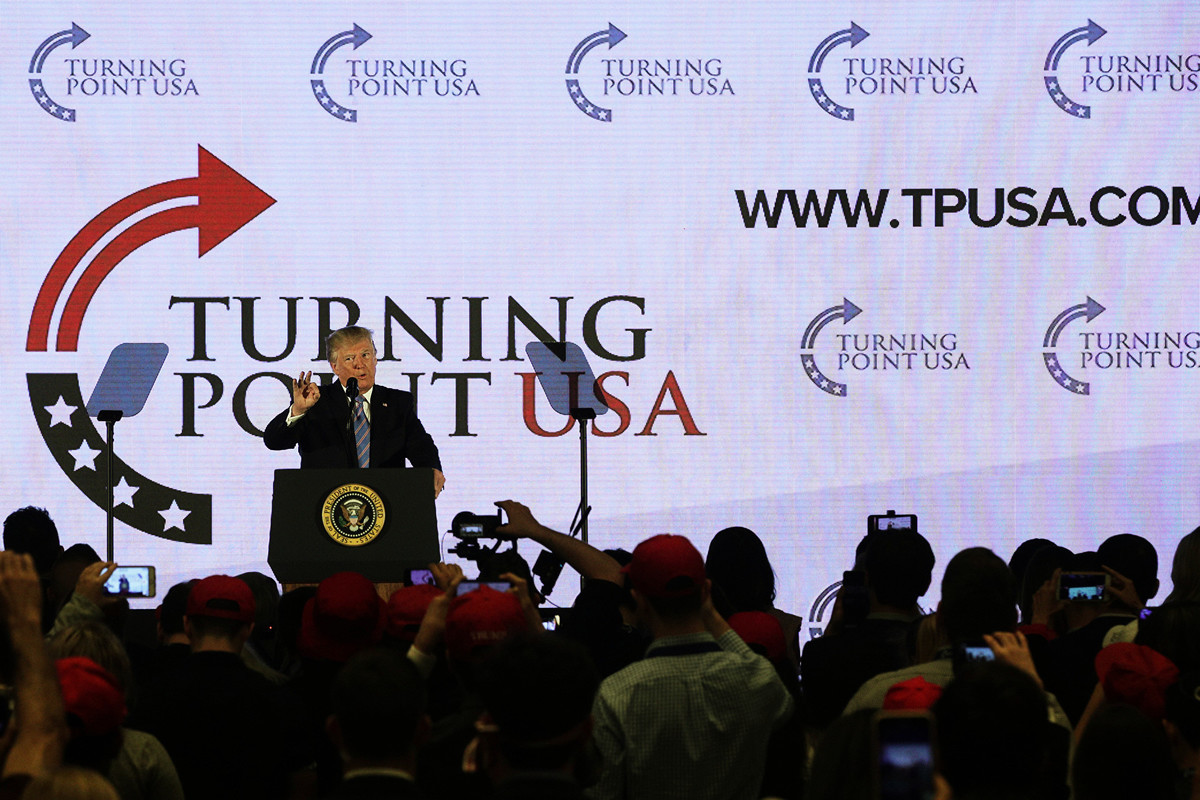 美國總統唐納德•特朗普於2019年7月23日參加由「美國轉折點」（TPUSA）在華盛頓特區舉行的青少年學生行動峰會。（Alex Wong/Getty Images）