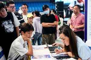 中國經濟復甦乏力 年輕人掀離職風潮