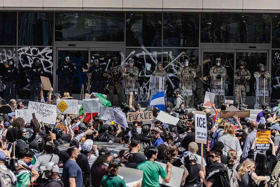 加州法官下令特朗普停止在洛杉磯部署國民警衛隊