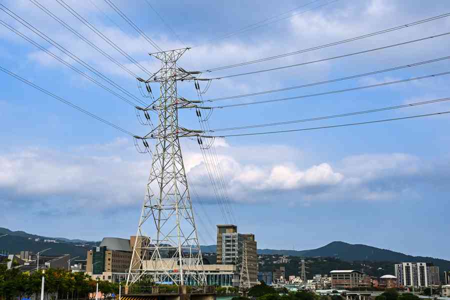 霍爾木茲海峽封鎖致中國南方多省電價飆升