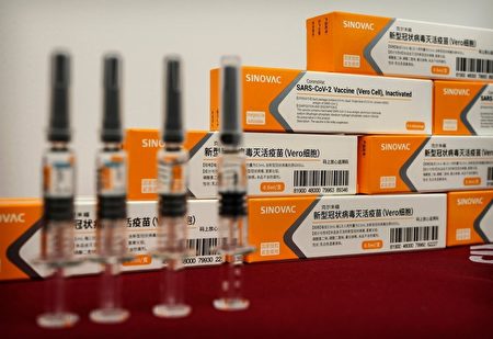 圖為中國產科興疫苗。（Kevin Frayer/Getty Images）