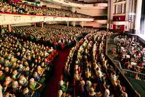 「感謝神韻來到蘇格蘭」英國觀眾感悟傳統之美