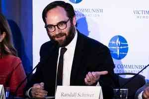 智庫專家:以驅逐和起訴反擊中共跨國鎮壓