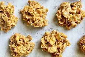 假日小食DIY｜免烘烤終極美食：玉米片小甜餅