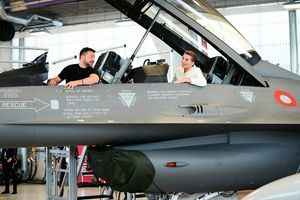丹麥荷蘭向烏克蘭捐贈F-16戰機 俄烏回應