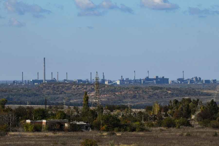 烏官員：俄軍欲佔領阿夫迪夫卡的大型焦化廠