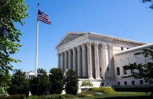 美國最高法院駁回兩州長的教會限聚令