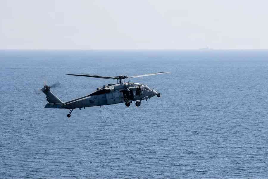 美海軍直升機迫降阿拉伯海 3人獲救1人失蹤