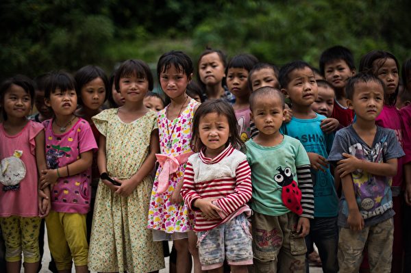 根據2017年中國教育部的資料顯示，全國有超過1500萬的「留守兒童」。（Johannes Eisele/AFP）