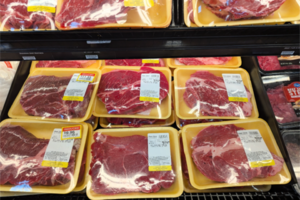 關稅大降 美牛肉價仍居高不下 業者析因