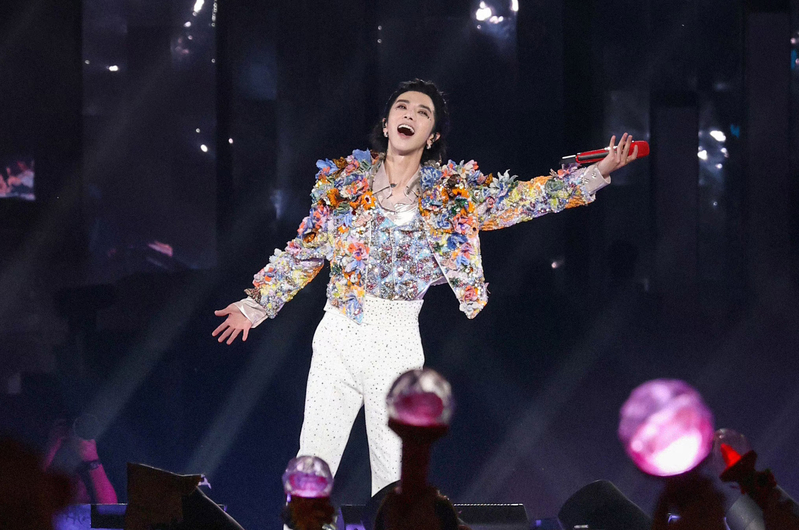 華晨宇演唱會因「不可抗力」延期 引熱議