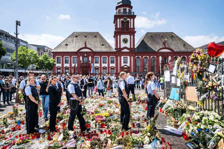德國警察遇刺身亡 總理籲遣返重刑犯回阿富汗