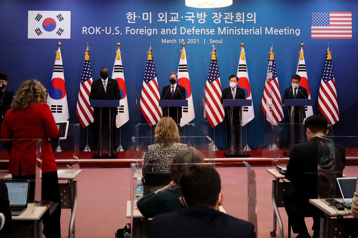 美國與南韓外長和防長2021年3月18日在首爾舉行聯合新聞會。（LEE JIN-MAN/POOL/AFP via Getty Images）