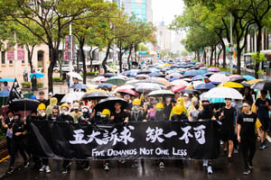 【9.29反極權組圖】台北逾10萬人遊行撐香港