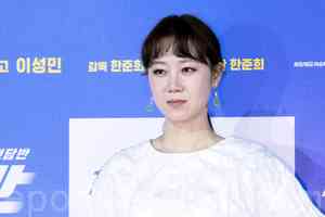 孔曉振穿著寬鬆衣裝疑似懷孕 經理人公司澄清