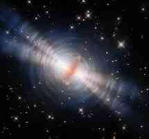 哈勃太空望遠鏡捕捉到垂死恆星最後時刻