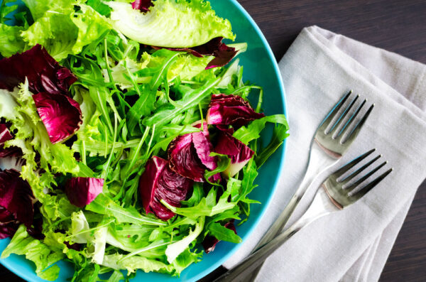 最好每天食用約3杯富含硫的蔬菜。（Nelli Syrotynska/Shutterstock）