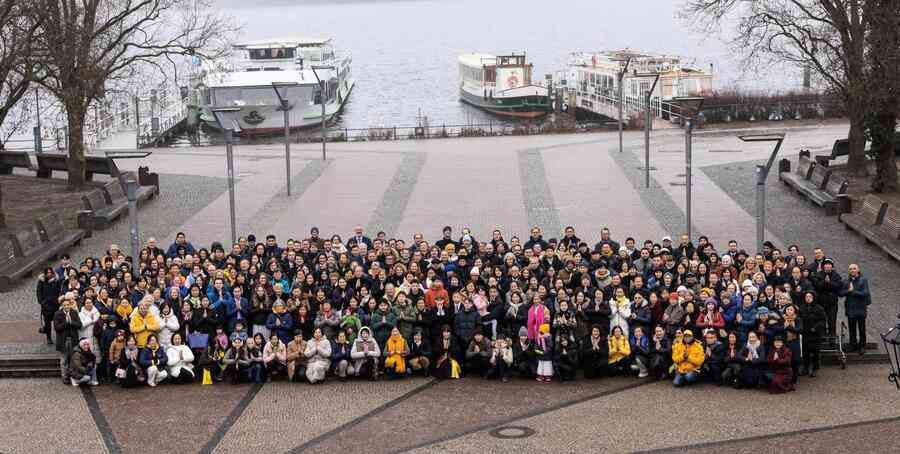 無盡感激 歐洲德語區法輪功學員向師父賀新年