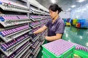 中國儲能業慘烈內卷 四年倒下五萬間企業