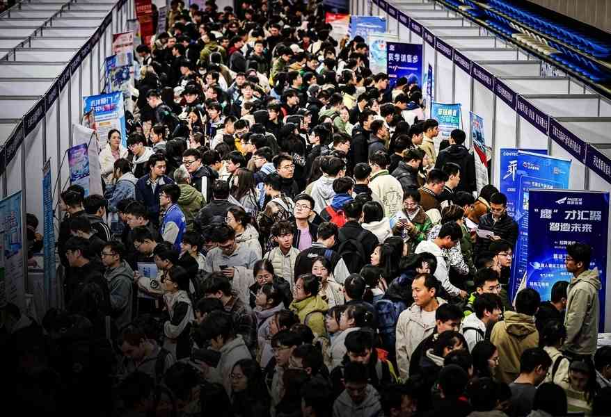 【名家專欄】中共力推職業課 難遏就業頹勢