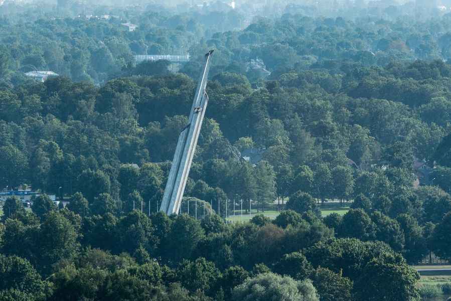 拉脫維亞首都拆除一座蘇聯時期紀念碑