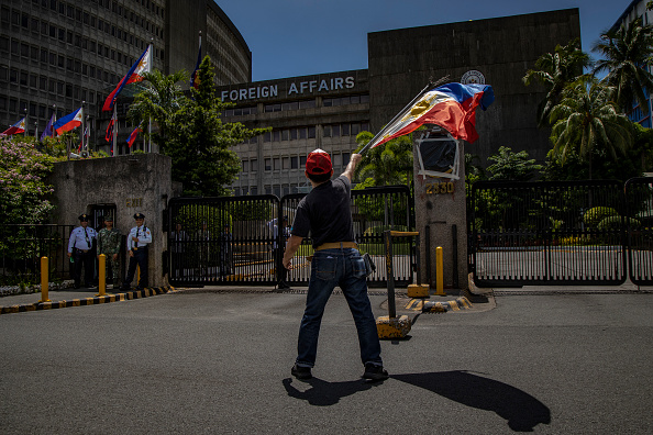 南海爭議延燒 中使館威脅讓菲數百萬人失業