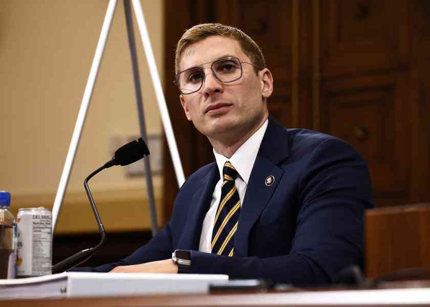 美副國務卿：美國對中共存在深層不信任