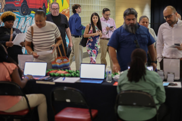 美國12月最後一周首次申領失業救濟人數降至19.9萬人